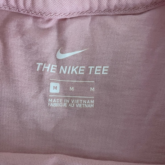 NIKE tee
Size - M
Soft hearts
Brand new, never worn - Picture 3 of 3